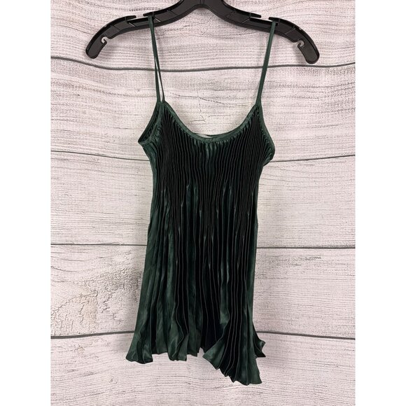 NWT Vince Emerald Green Pleated Spaghetti Strap Top Size S - Picture 1 of 3